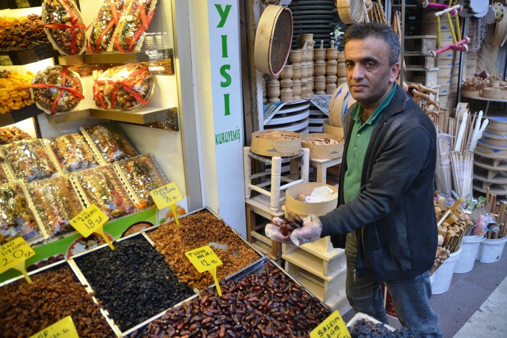 Malatya’da Hurma Tezgahlarda Yerini Aldı