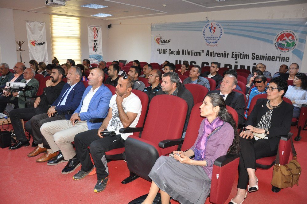 Erzincan’da “Iaaf Çocuk Atletizmi” Semineri