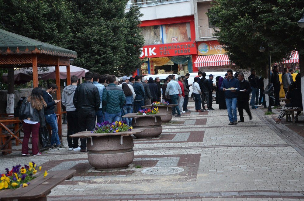 Bozüyük Belediyesi İftar Çadırında İlk Oruçlar Açıldı