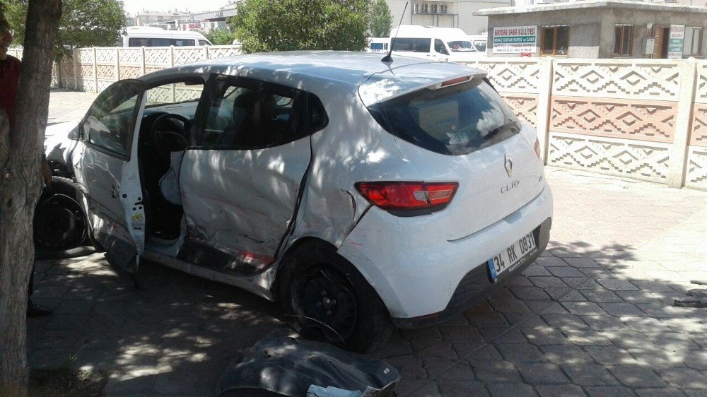 Elazığ’da Trafik Kazaları:3 Yaralı