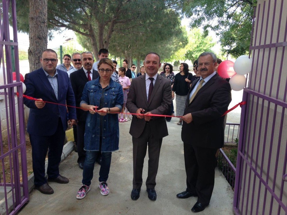 Trafik Kazasında Kaybettikleri Oğulları Adına Park Yaptırdılar