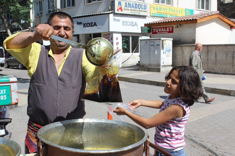 Ramazan Kendine Has Tatları Da Beraberinde Getirdi