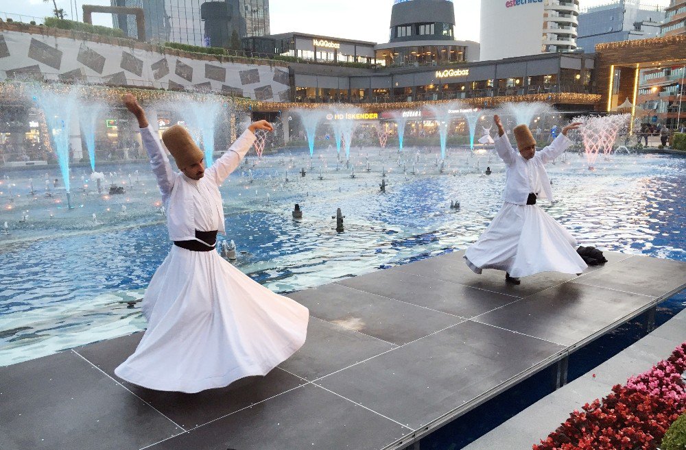 Ataşehir’de Ramazan Semazenlerle Başladı