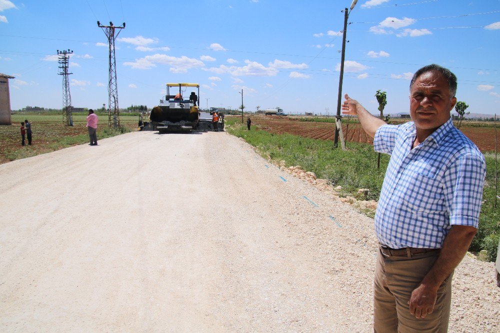 Büyükşehir’den Kırsal Mahalle Yollarına Sıcak Asfalt