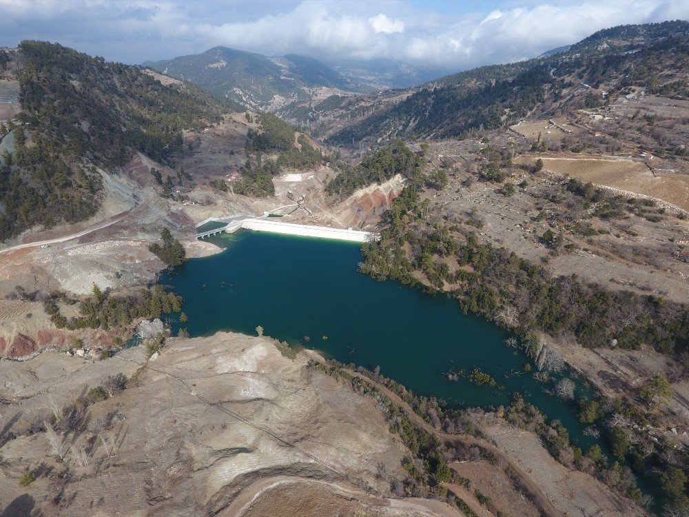 Antalya’da Karadere Barajıyla 4 Bin 300 Dekar Arazi Suya Kavuştu