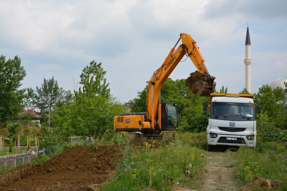 Kartepe’de Kanal Park Projesi Hızla İlerliyor