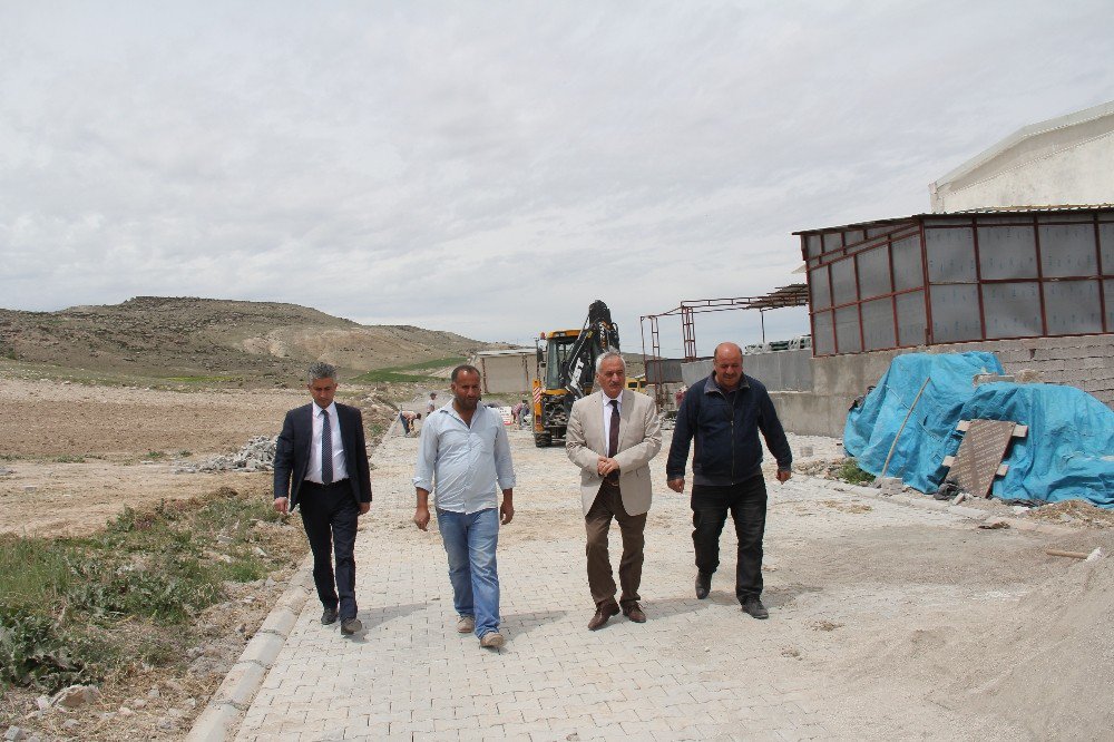 İncesu Belediyesi Süksün Mahallesinde Parke Çalışmalarına Devam Ediyor