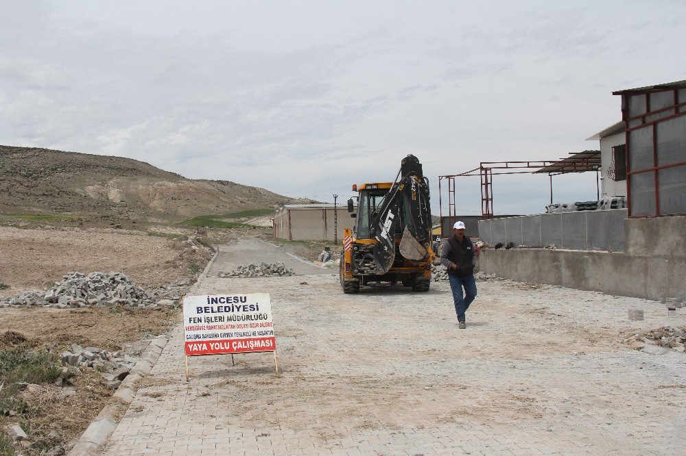 İncesu Belediyesi Süksün Mahallesinde Parke Çalışmalarına Devam Ediyor