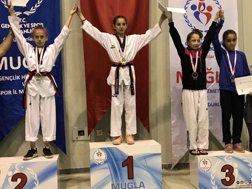 İrem Dinç, Türkiye Taekwondo Şampiyonasında Türkiye 2’incisi Oldu