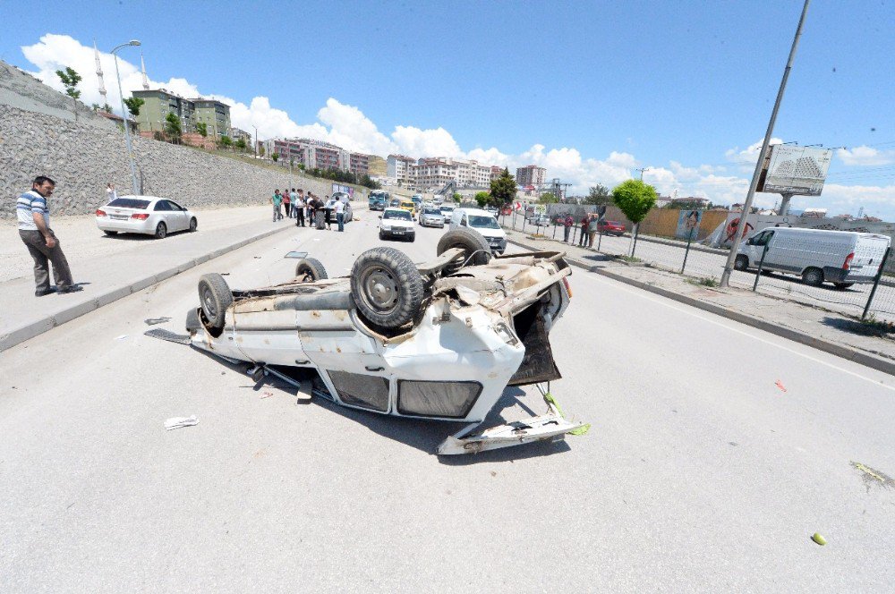 Trafik Kazası Sonrası Kavga Çıktı