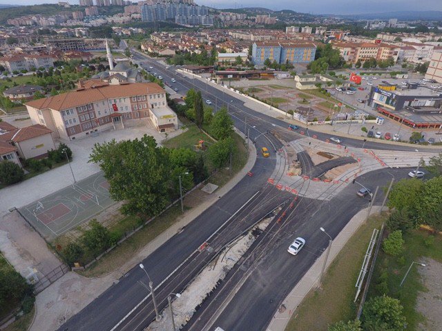 Tramvay Yan Yollarında Asfaltlama Yapıldı