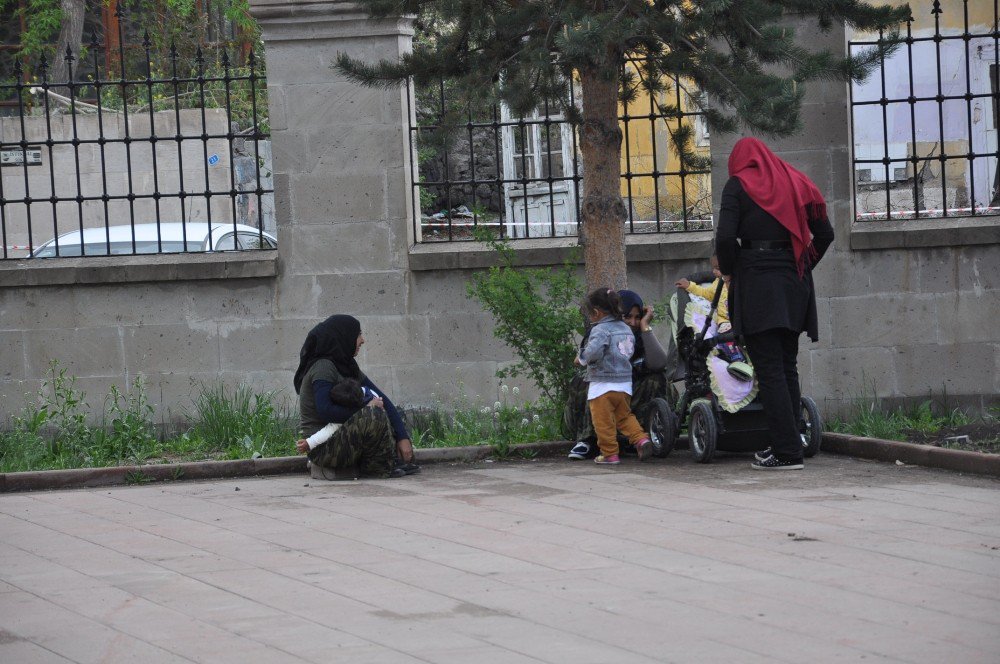 Ramazan Ayıyla Birlikte Dilenci Sayısı Arttı