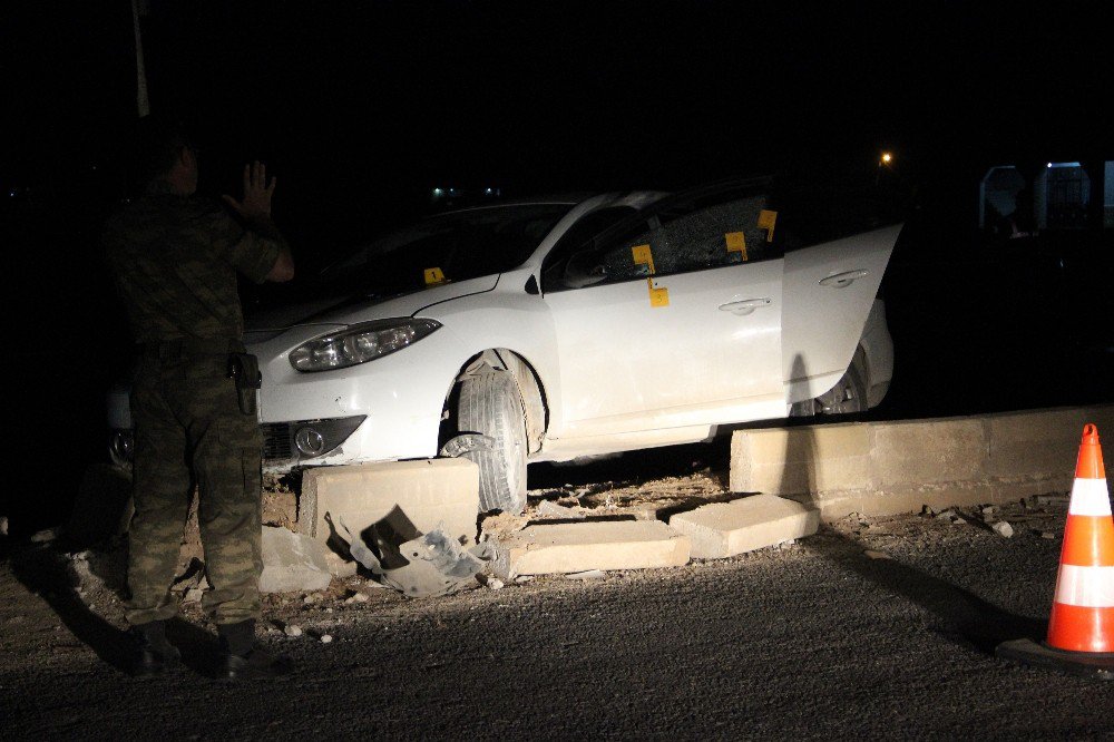 Şanlıurfa’da Otomobile Silahlı Saldırı: 2 Ölü