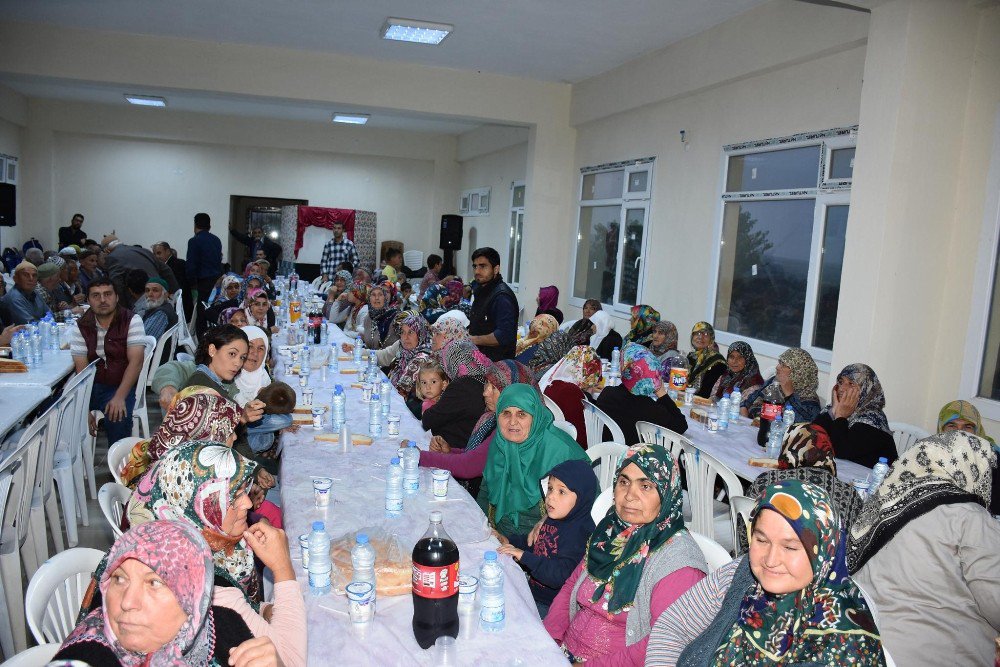 Şehzadeler’in İftar Sofrası Kalemli’de Kuruldu