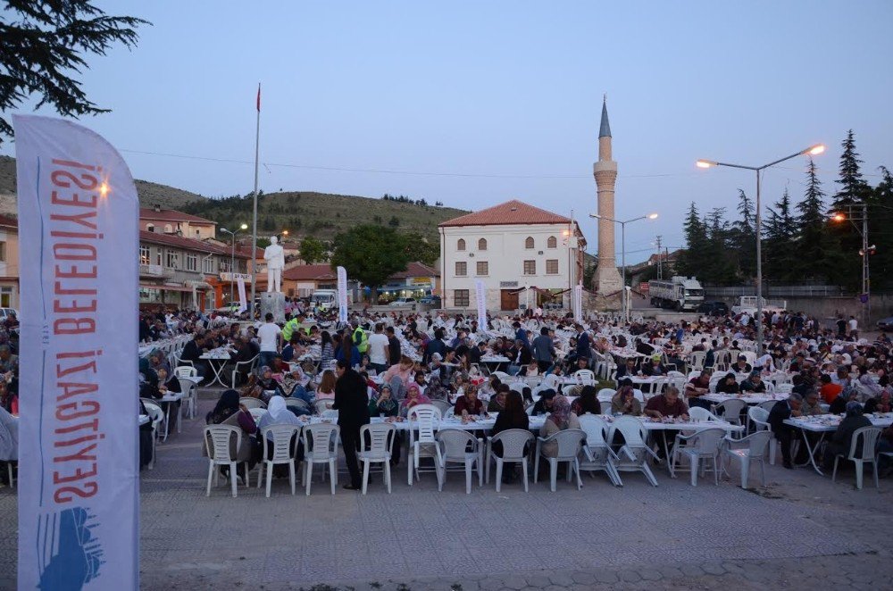 Seyitgazi’de İftar Buluşmaları Başlıyor