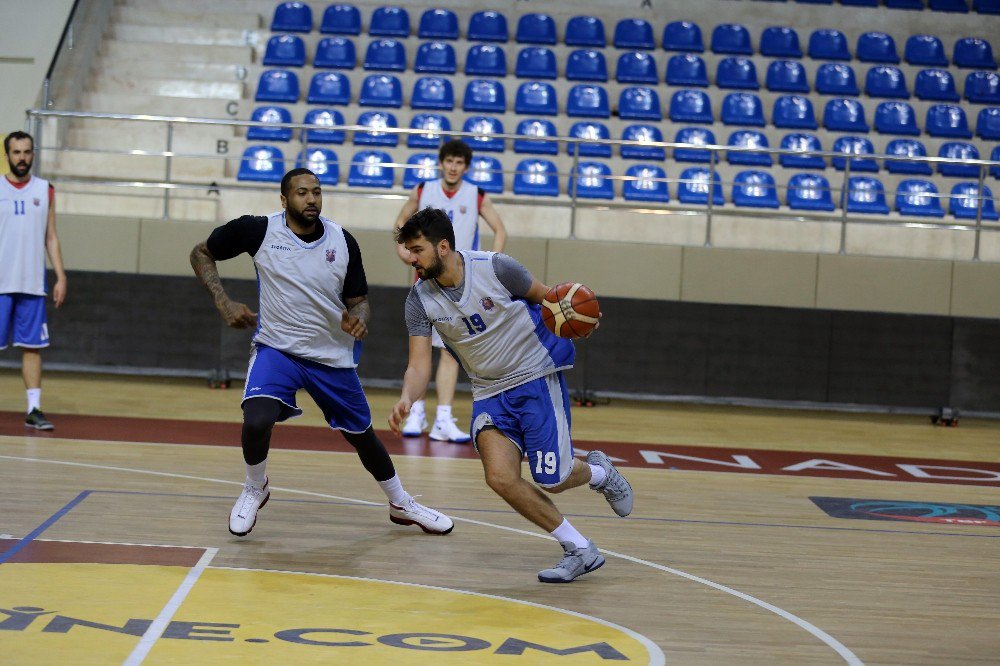 Nesine.com Eskişehir Basket Hazırlıklarını Sürdürüyor