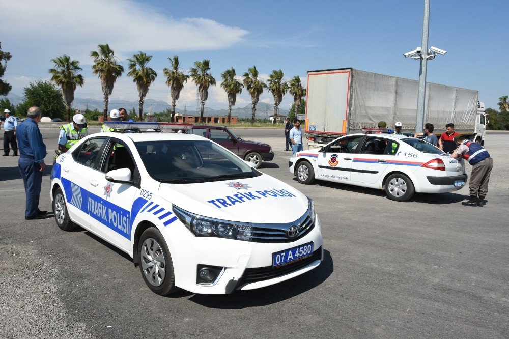 Antalya’da "Türkiye Güvenli Trafik Denetimi" Uygulaması