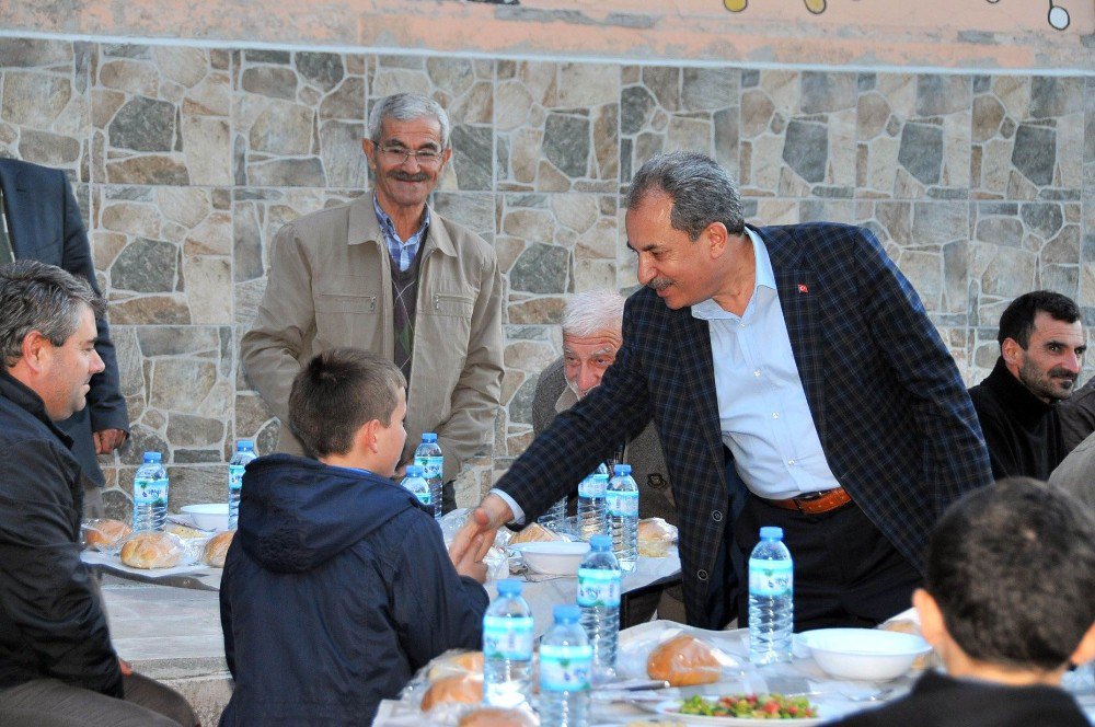 Akşehir’de Mahalle İftarları Geleneği Sürüyor