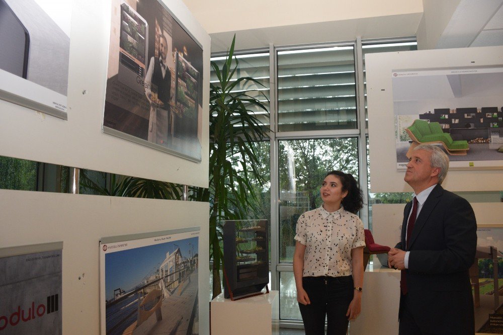 Anadolu Üniversitesi’nde Endüstriyel Tasarım Mezuniyet Sergisi