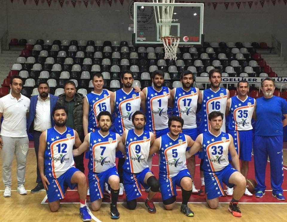 Basketbolda Yeşilyurt Belediyespor Şampiyon Oldu