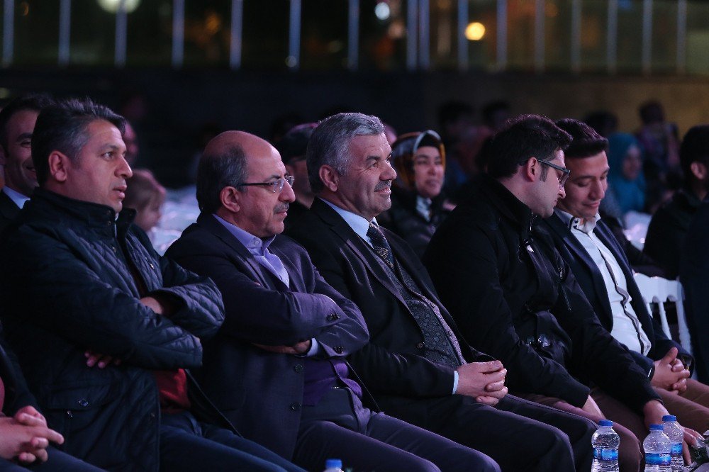 Prof. Dr. Mehmet Çelik, "Bilinçli Namaz Kılmak Gerek"