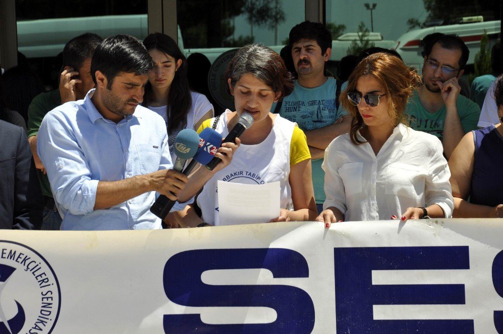 Başhekim Berilgen’in Öldürülmesi Diyarbakır’da Protesto Edildi