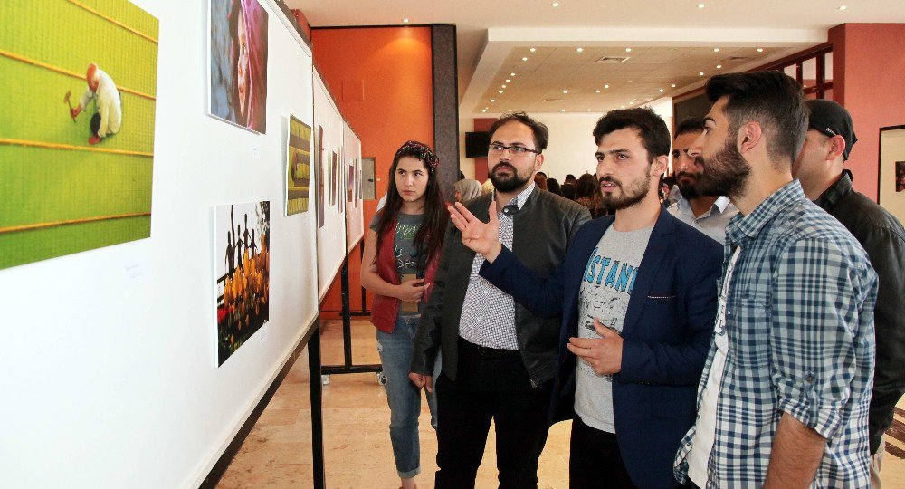 Gaziantep Üniversitesi Fotoğraf Topluluğu Öğrencileri Sergi Açtı