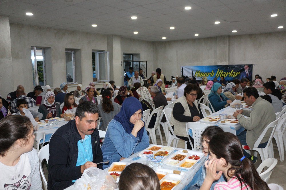 Germencik Belediyesinden Her Gün Farklı Mahallede İftar Yemeği