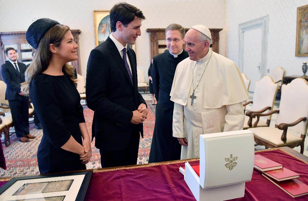 Justin Trudeau, Papa’yı Kanada’ya Davet Etti