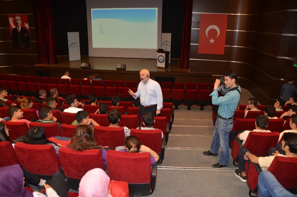 Mersin’de Ramazan Mektebi Semineri