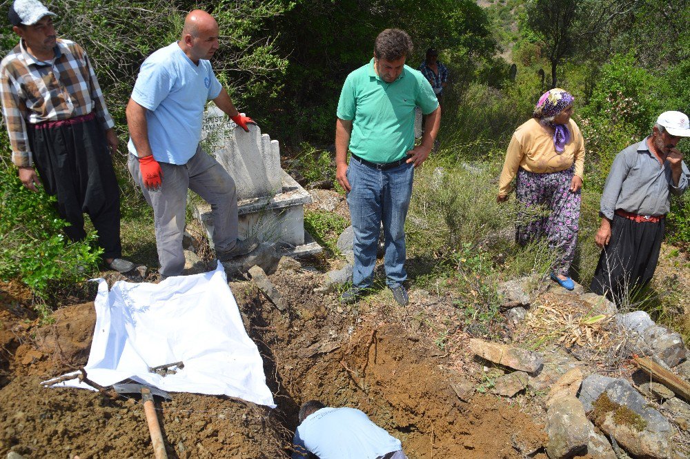 Antalya’da Baraj Altında Kalacak 30 Mezar Nakledildi