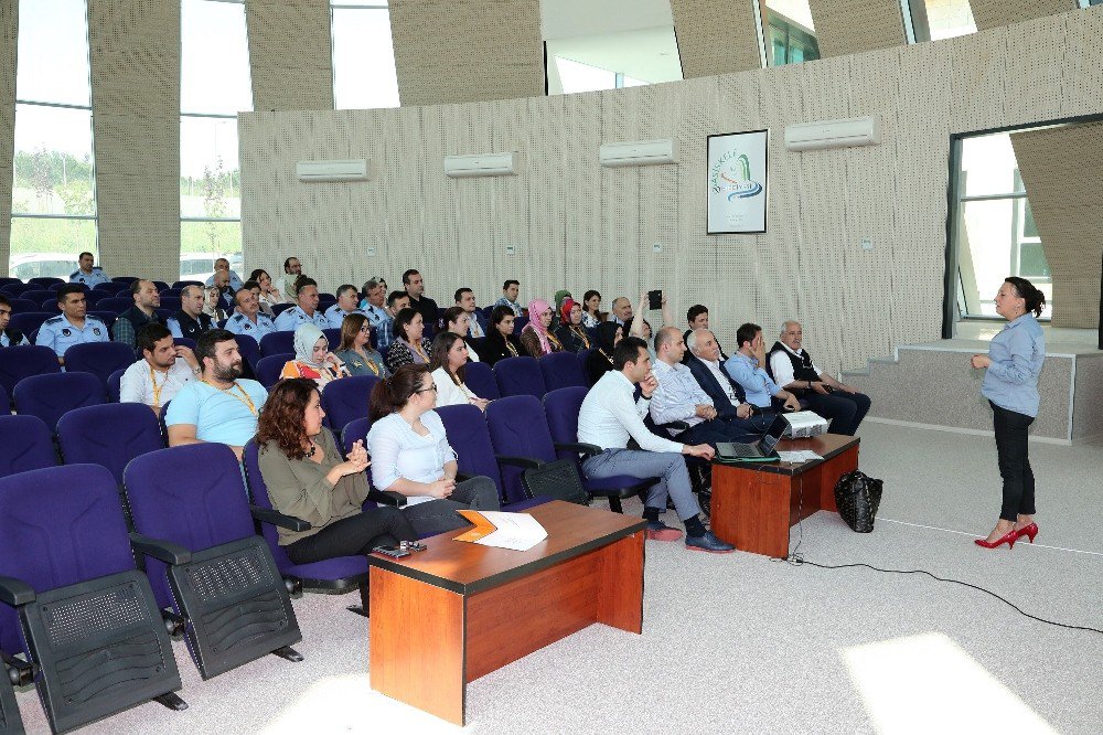 Başiskele Belediyesi Personeline Etik Eğitimi