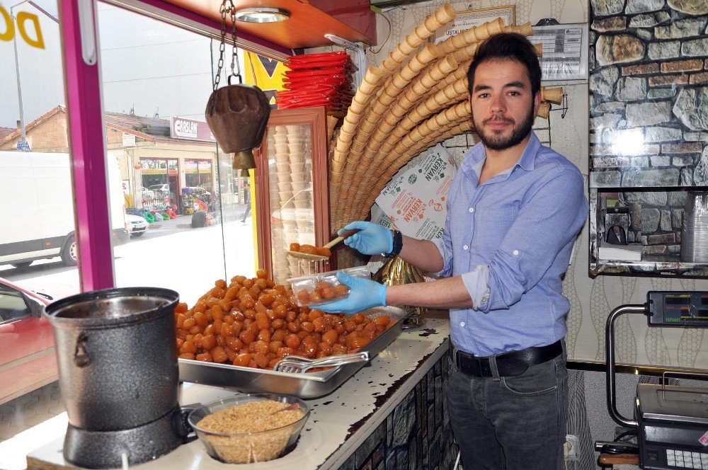 Sorgun’da Tatlı Satışları Arttı