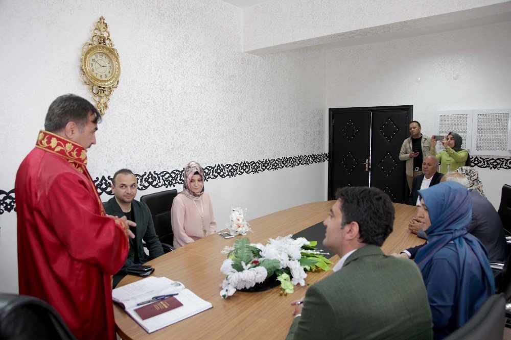 Ahlat Aile Destek Merkezinde Nikah Heyecanı