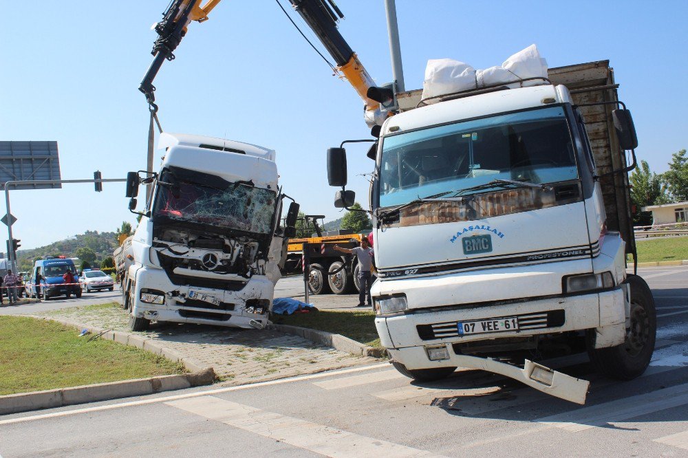 Antalya’da Trafik Kazası: 1 Ölü