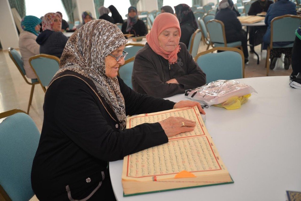 Ramazan Ayı Mukabele Programları Devam Ediyor