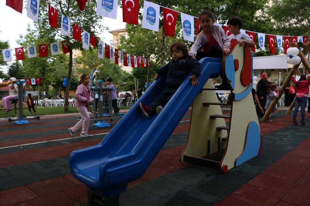 Eyüp’te İftar Öncesi Toplu Açılış Şöleni