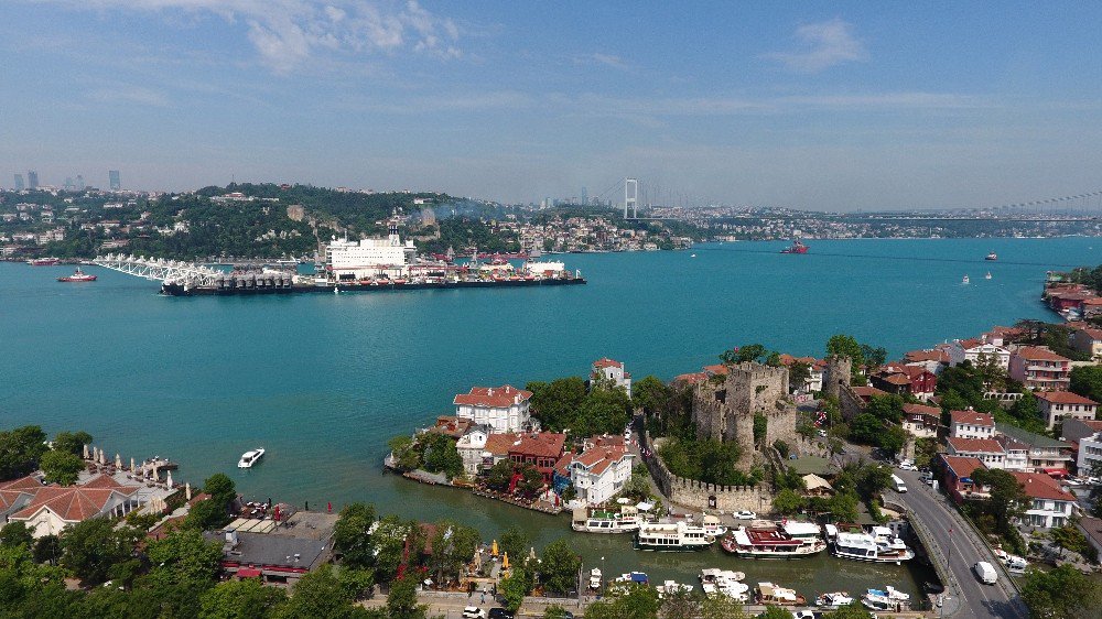 Türk Akımı İçin Gelen Dev Gemi Havadan Görüntülendi