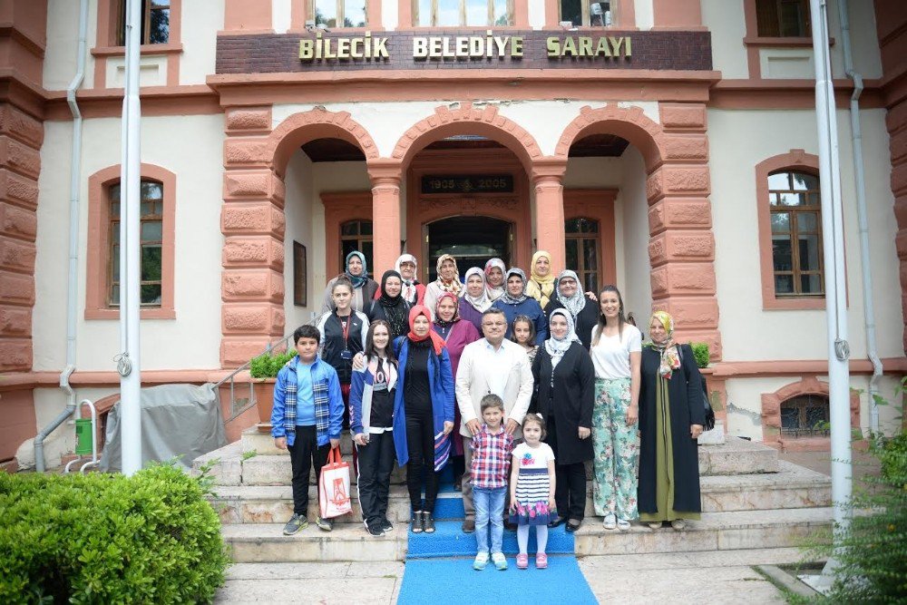 Mahalle Sakinlerinden Başkan Yağcı’ya Teşekkür Ziyareti