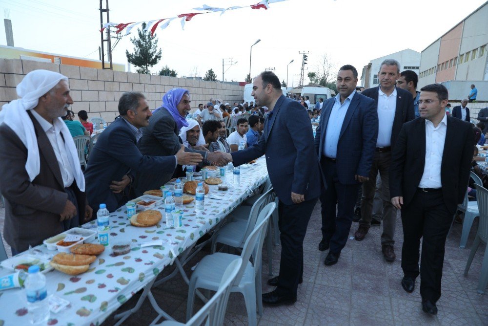 Büyükşehir, Viranşehirlileri İftarda Ayni Adreste Buluşturdu