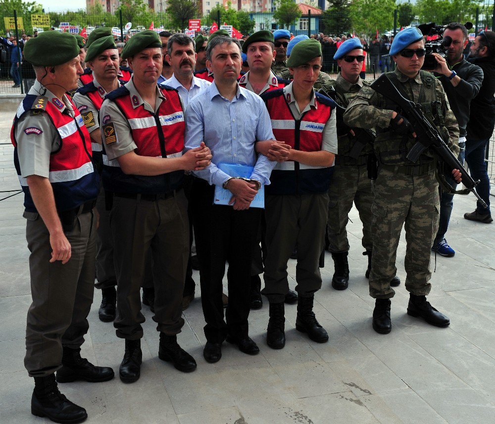 Darbe Sanığı Barış: "Bu Darbeyi Kimin Yaptığını Sizden Daha Çok Merak Ediyorum"