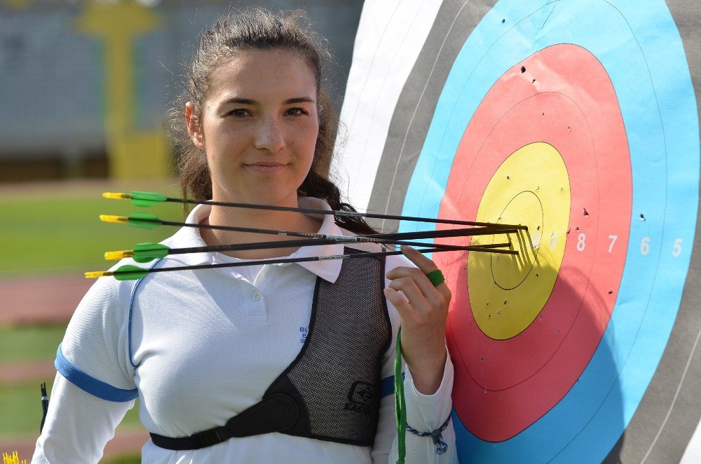 18 Yaşında 18 Kez Şampiyon Oldu