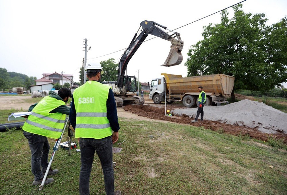 Karapürçek’te Yapımına Başlanan Altyapı Projesinde Çalışmalar Sürüyor