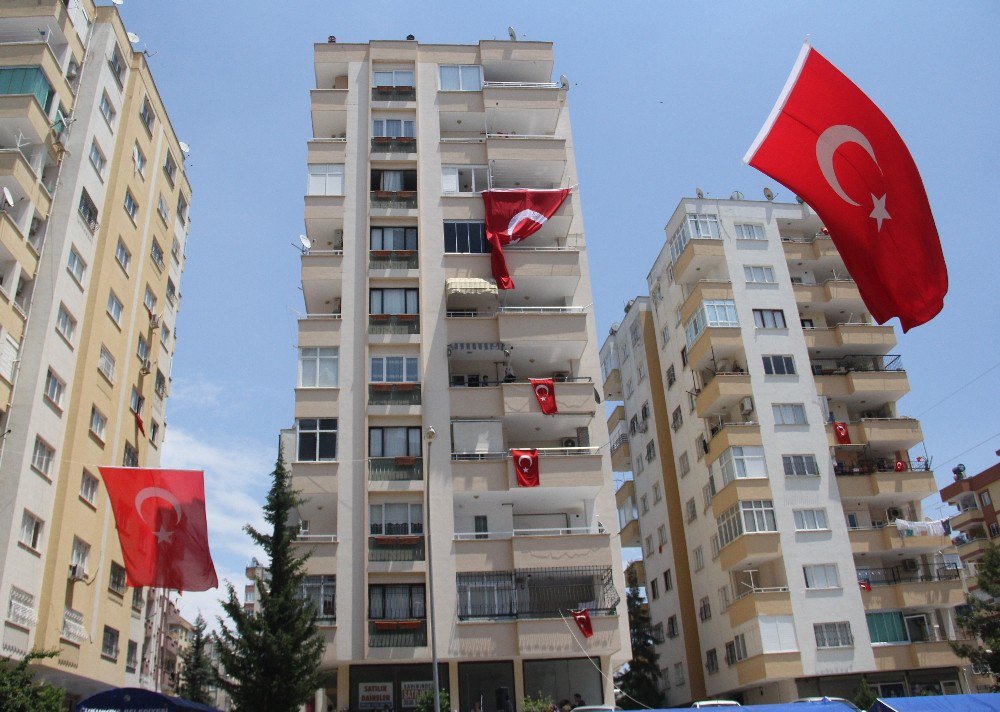 Şehidin Kız Arkadaşı, "Bu Yaz Evlenecektik" Diyerek Gözyaşı Döktü