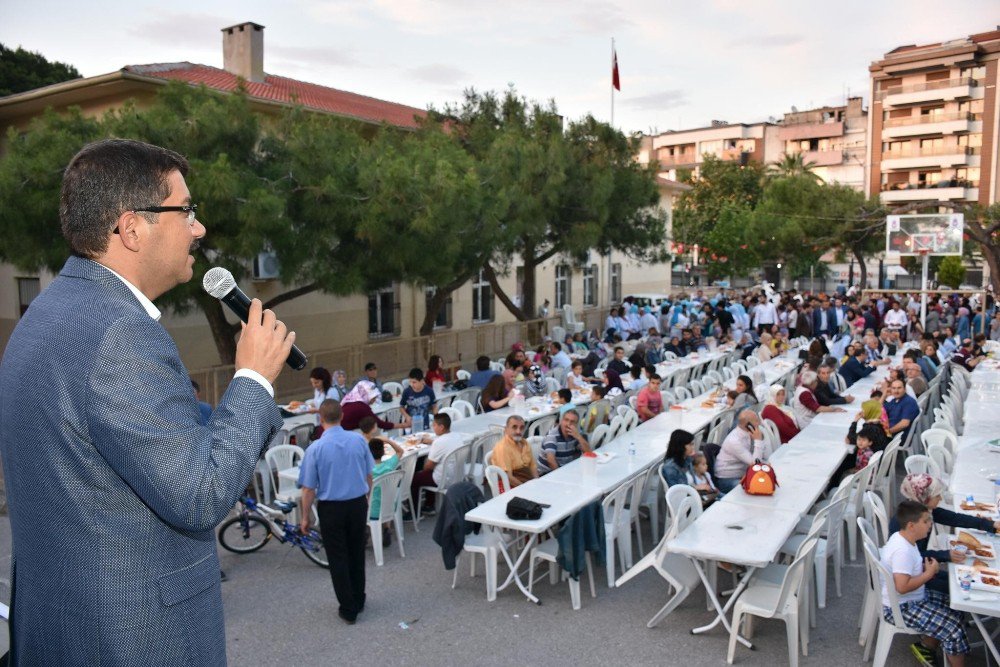 Mimar Sinan Mahallesi Sakinleri İftarda Buluştu