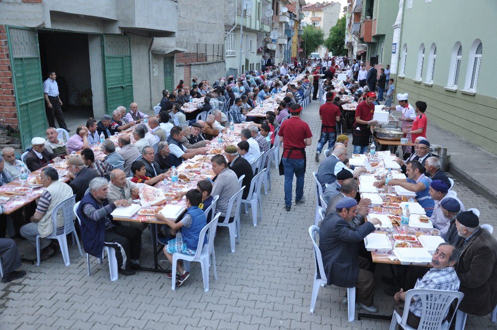 Taşköprü’de Mahalle İftarları Gizlice Mahallesi İle Başlayacak