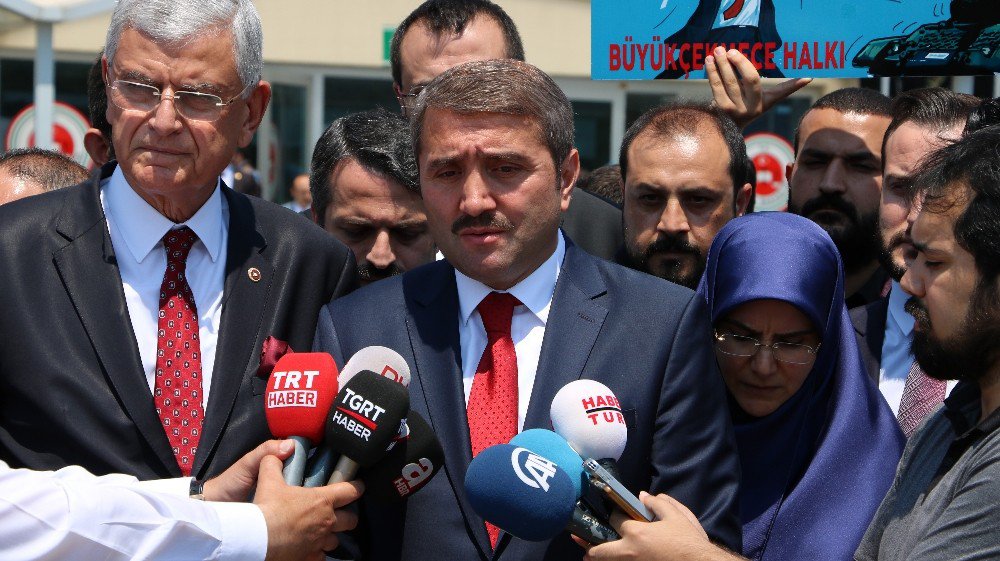 Ak Parti İl Başkanı Dr. Selim Temurci: ”Tiyatrocu Sanatçılarımız Beni Affetsin Eğer Bir Oyun Görmek İstiyorlarsa Büyük Oyun Burada “