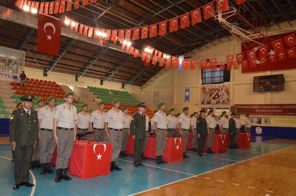 Yemin Törenine Aileleri Gelmeyince Gözyaşlarına Hakim Olamadılar