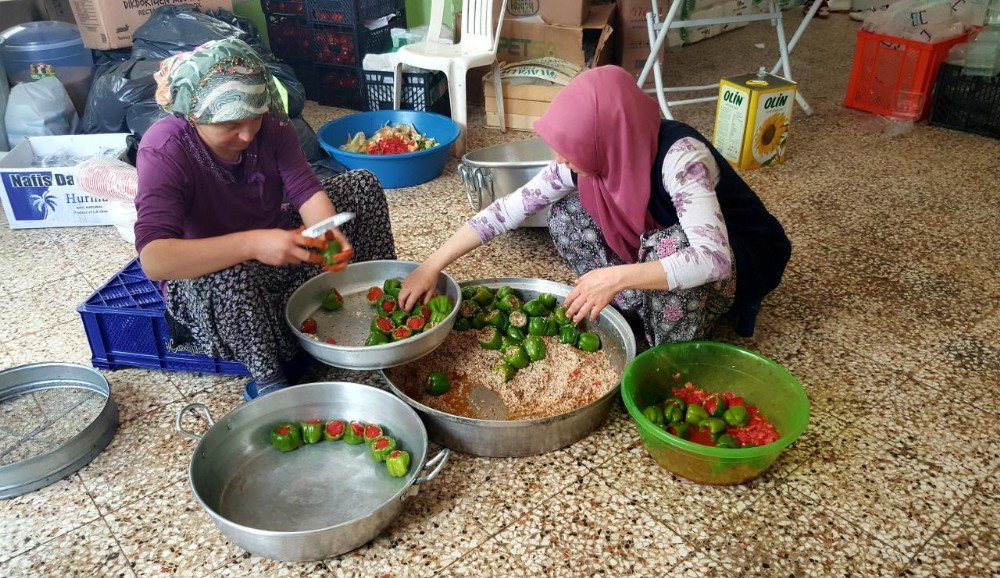 İftar Yemekleri Sarıcakayalı Kadınlardan