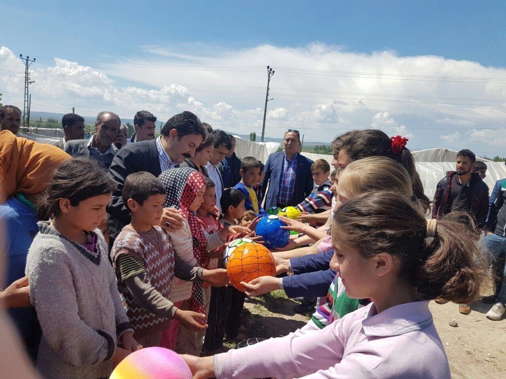 Kardeşlik Köprüsüne Bir Örnek De Seyitgazi’den